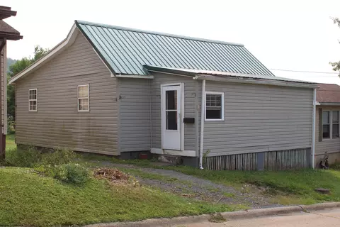 1624 Henderson Ave, Clarksburg, WV 26301