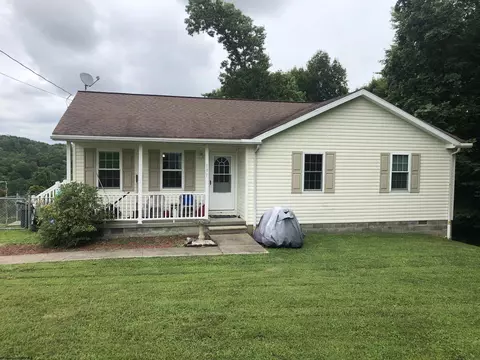 131 Sunny Acres Dr, French Creek, WV 26218