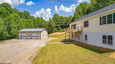 188 Ridenour Rd, Morgantown, WV 26508