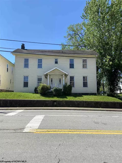 503 E Pike St, Clarksburg, WV 26301