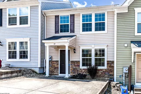 307 Falcon Run, Morgantown, WV 26508