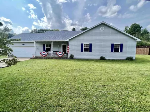 54 Lanham Ln, Fairmont, WV 26554