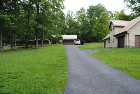 434 Echo Springs Rd, Belington, WV 26250