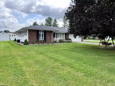 115 16th St, Elkins, WV 26241