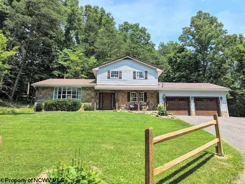 288 Dean Dr, Fairmont, WV 26554