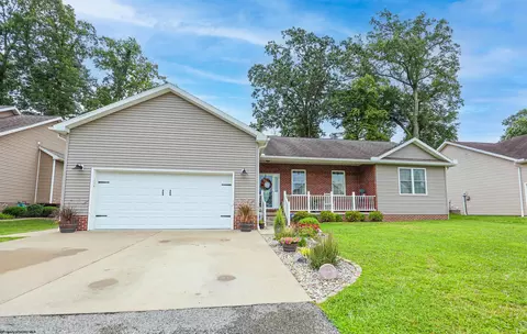114 Friend Dr, Fairmont, WV 26554