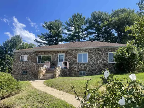 106 Hilltop Dr, Fairmont, WV 26554