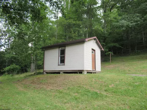 255 Murphy Rd, Wallace, WV 26448 photo 5
