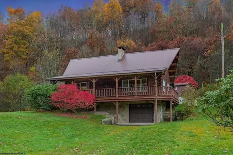 60 Lewis Ln #SA LICK, Terra Alta, WV 26764