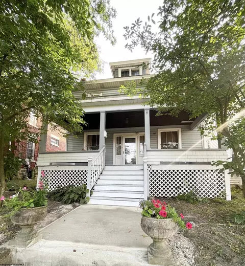 703 E Park Ave, Fairmont, WV 26554