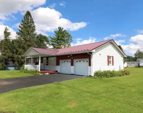 201 Third St, Terra Alta, WV 26764