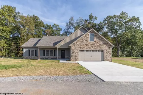 214 Frisco Ln, Bridgeport, WV 26330