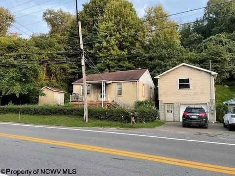 3734 Earl L Core Rd #3730, Morgantown, WV 26508
