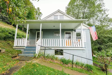 189 Buena Vista Ave, Clarksburg, WV 26301
