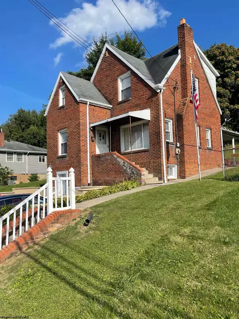 1217 Speedway Ave, Fairmont, WV 26554