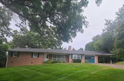 4 Crestview Ter, Bridgeport, WV 26330 photo 3