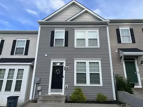 203 Falling Leaf Ln, Morgantown, WV 26501