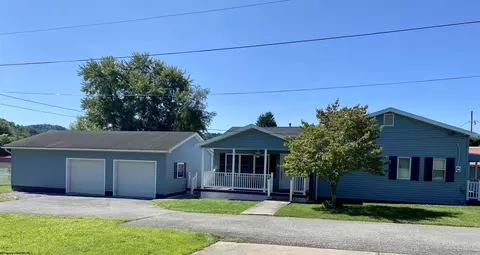 8640 Southern Ave, Stonewood, WV 26301