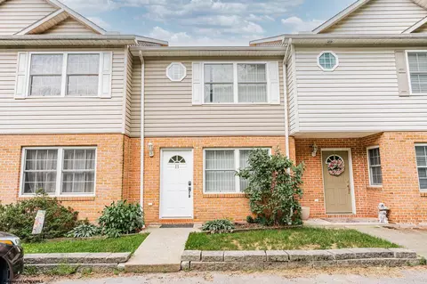 11 Hanna Ln, Morgantown, WV 26505