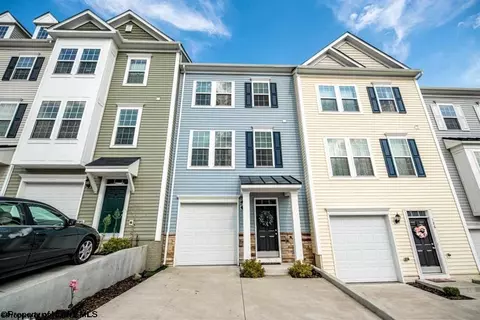 128 Inlet St, Morgantown, WV 26508