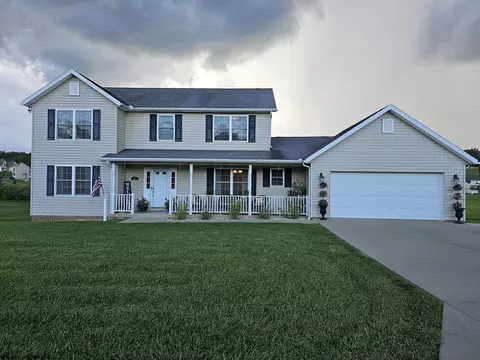 475 Ashberry Dr, Flemington, WV 26347