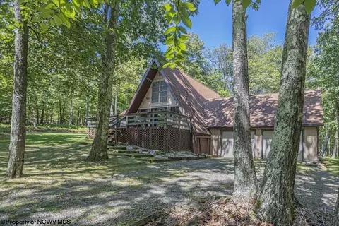 145 Aster Cir, Terra Alta, WV 26764