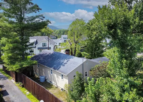 454 Civitan St, Morgantown, WV 26505