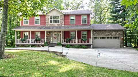 162 Riverdale Dr, Shinnston, WV 26431