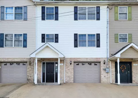 848 Tremont St, Morgantown, WV 26505