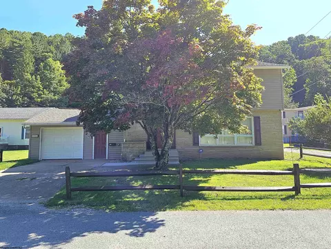 192 Liberty St, Salem, WV 26426 photo 3