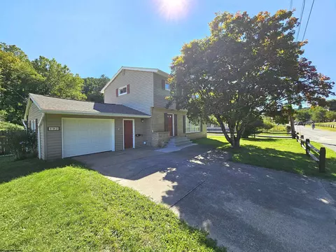 192 Liberty St, Salem, WV 26426 photo 5