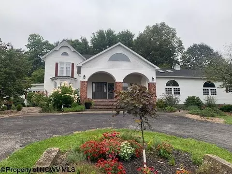 168 Red Rock Rd, Buckhannon, WV 26201