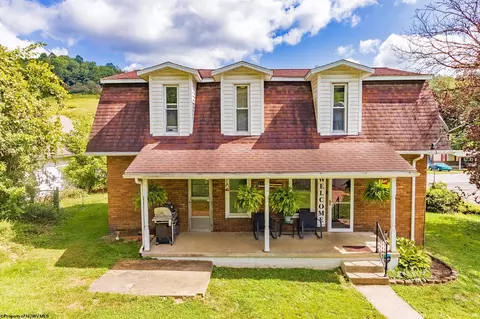 10 Valentine Hollow Rd, Rivesville, WV 26588