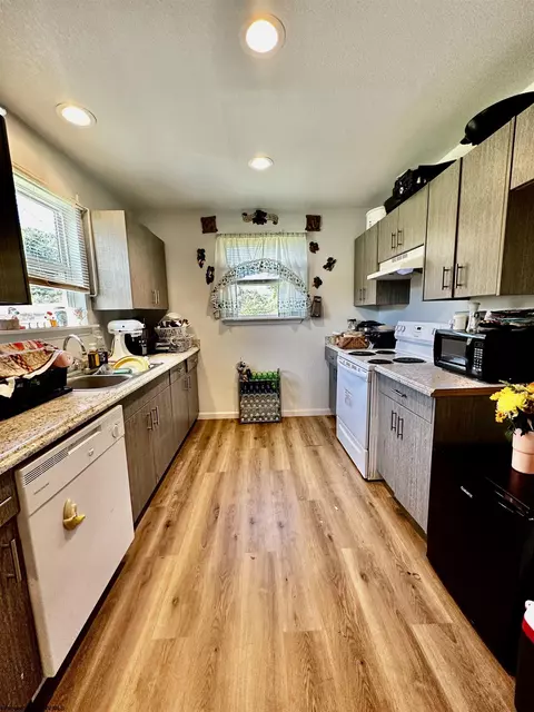 Kitchen - 68 White Rd, Wallback, WV 25285 photo 2 of 2