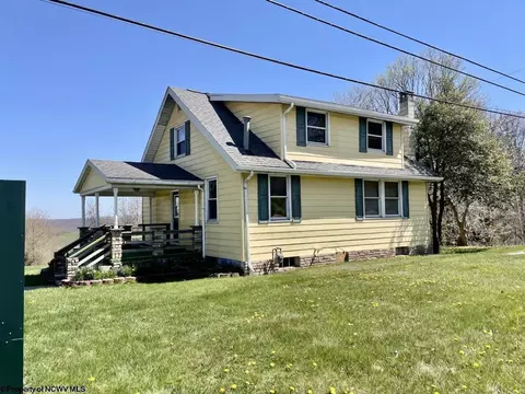 312 Morgantown St, Kingwood, WV 26537
