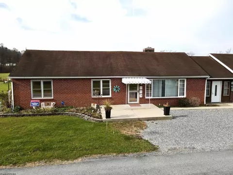 113 Mayre St, Jane Lew, WV 26378