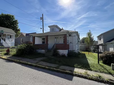 1423 N 17th St, Clarksburg, WV 26301