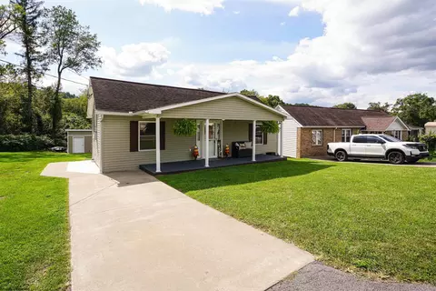 305 Main St, Grant Town, WV 26574