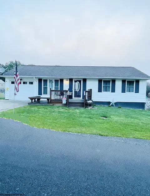 514 Hayhurst St, Rivesville, WV 26588