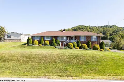 8523 Cost Ave, Stonewood, WV 26301
