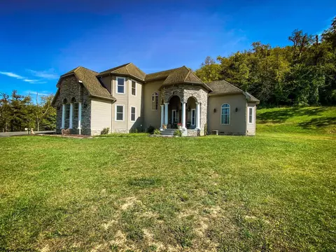 406 Normandy Estates Rd, Bridgeport, WV 26330