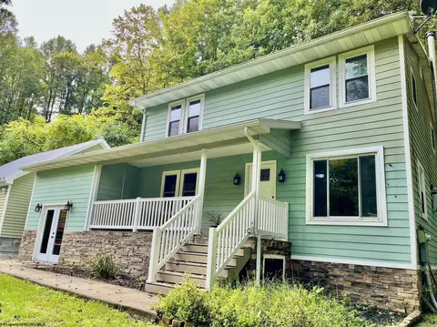 1336 Bloody Run Rd, Morgantown, WV 26508