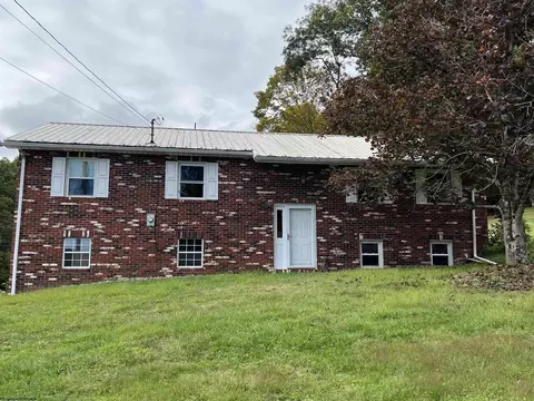 115 Franklin Ln, Sistersville, WV 26175