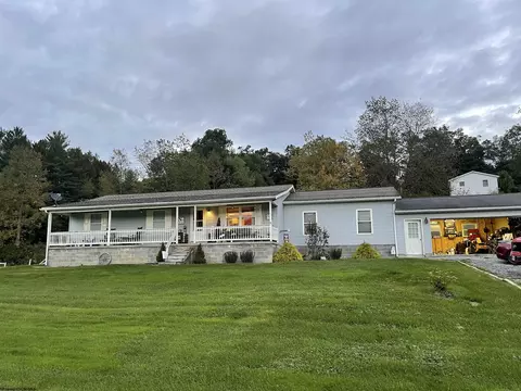17 Destiny Dr, Montrose, WV 26283