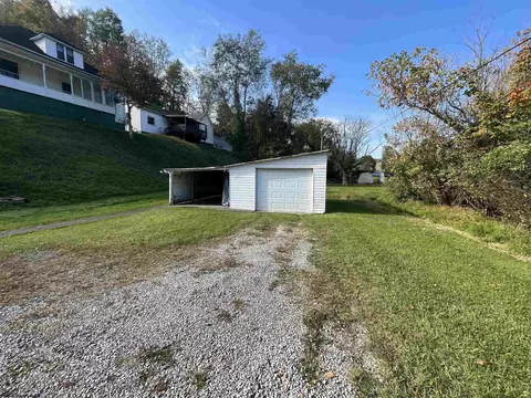 51 Cross St, Salem, WV 26426 photo 2