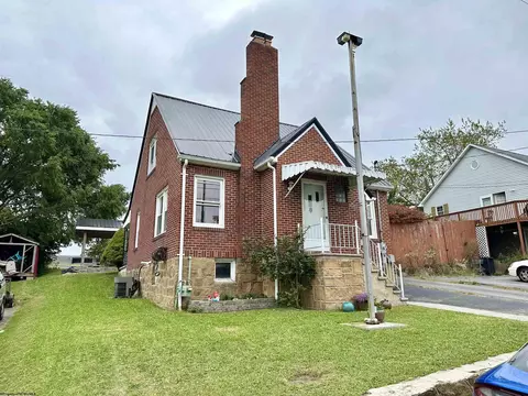 116 Edgemont Dr, Princeton, WV 24740