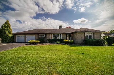 43 Garden Cir, Bridgeport, WV 26330