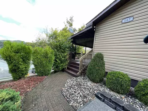 167 Cole St, Philippi, WV 26416