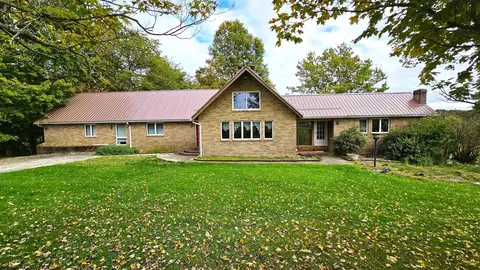 182 Bear Run Rd, Philippi, WV 26416