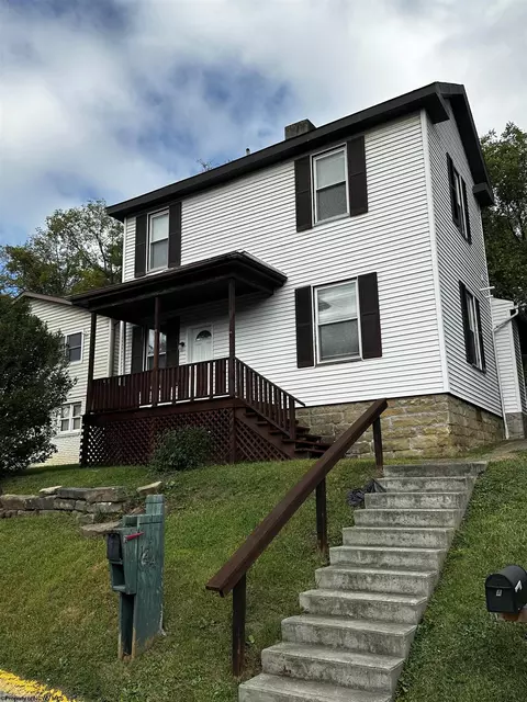 144 Lorentz Ave, Morgantown, WV 26505